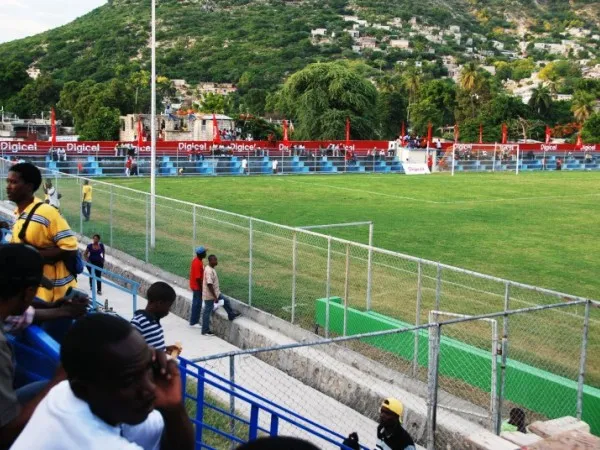 Parc Levelt Stadium