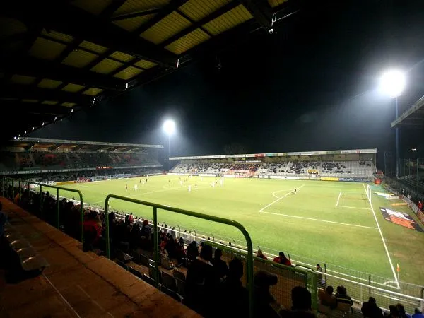 Stade de l'Abbé Deschamps Stadium